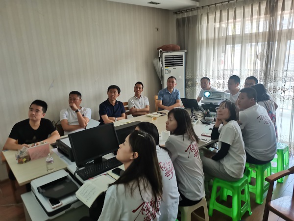 1628824468133047033.jpg 重庆大区半年工作会.jpg