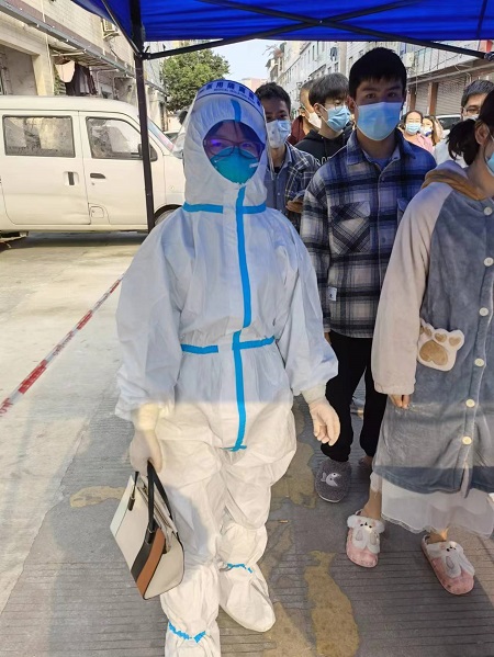 1670210196583063883.jpg 机关党支部 预备党员郑雪华.jpg