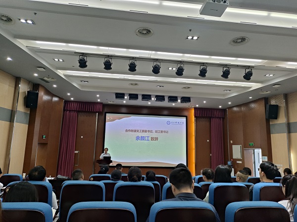 1696919589027079463.jpg 80e99de3a3e944fb674a79d4860103c.jpg