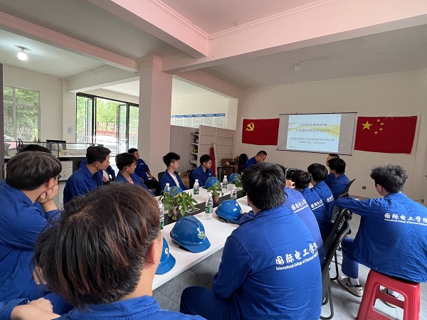 1751007445715095609.jpg 都四项目部.jpg